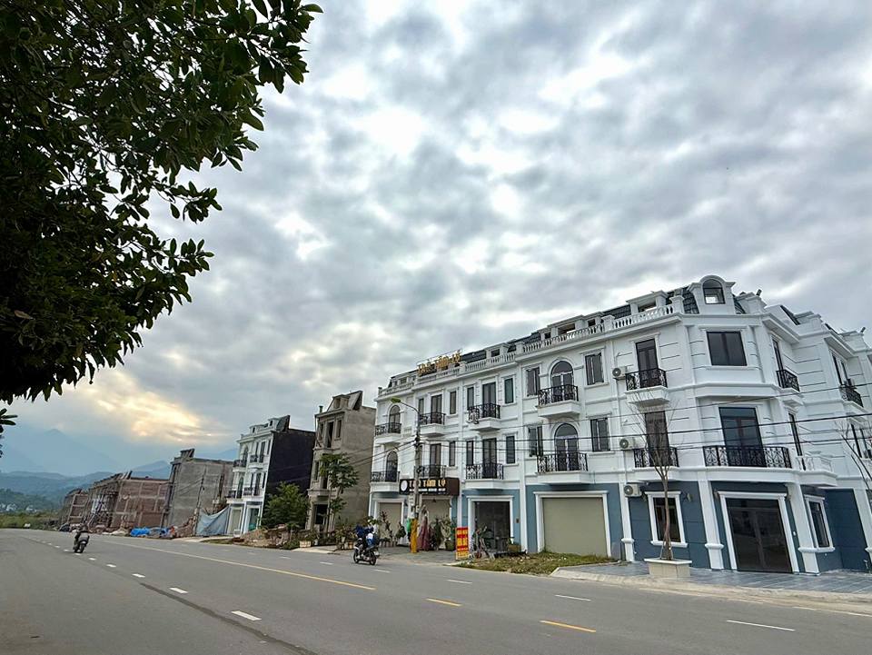 Nhà 3 tầng tọa lạc tại phố 19/5, phường Cam Đường, thành phố Lào Cai
