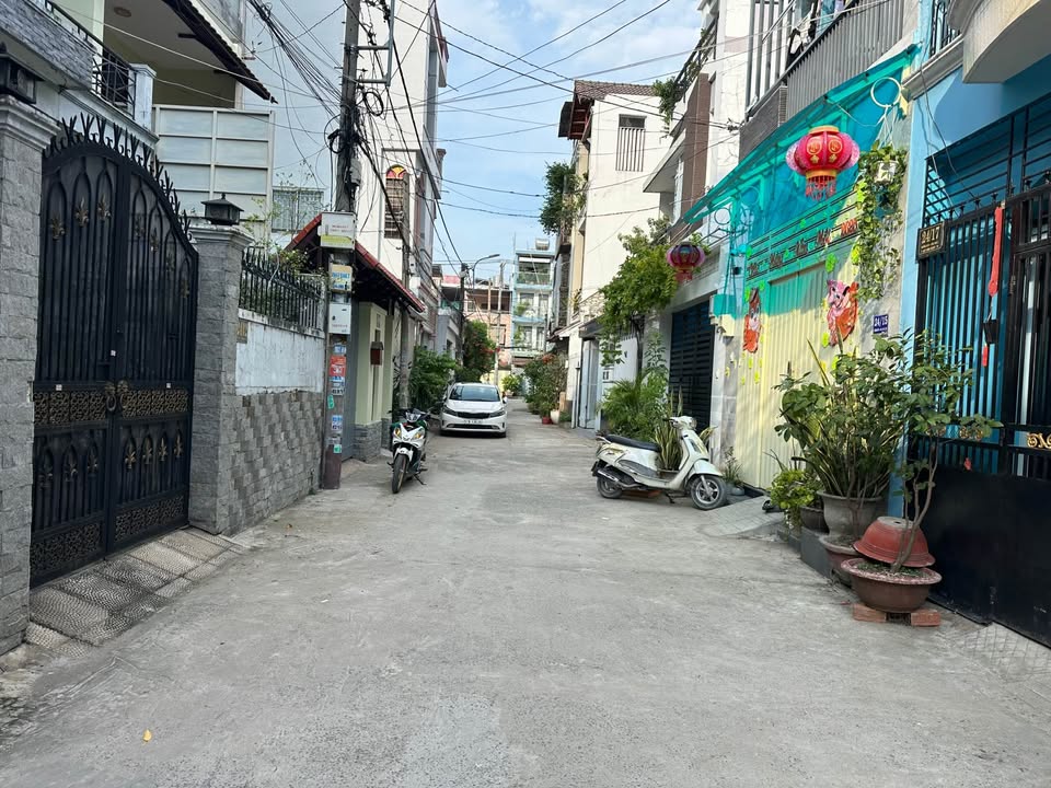 Nhà 4 tầng đẹp, xe tải thông, 2 mặt thoáng, chỉ 10,5 tỷ thương lượng