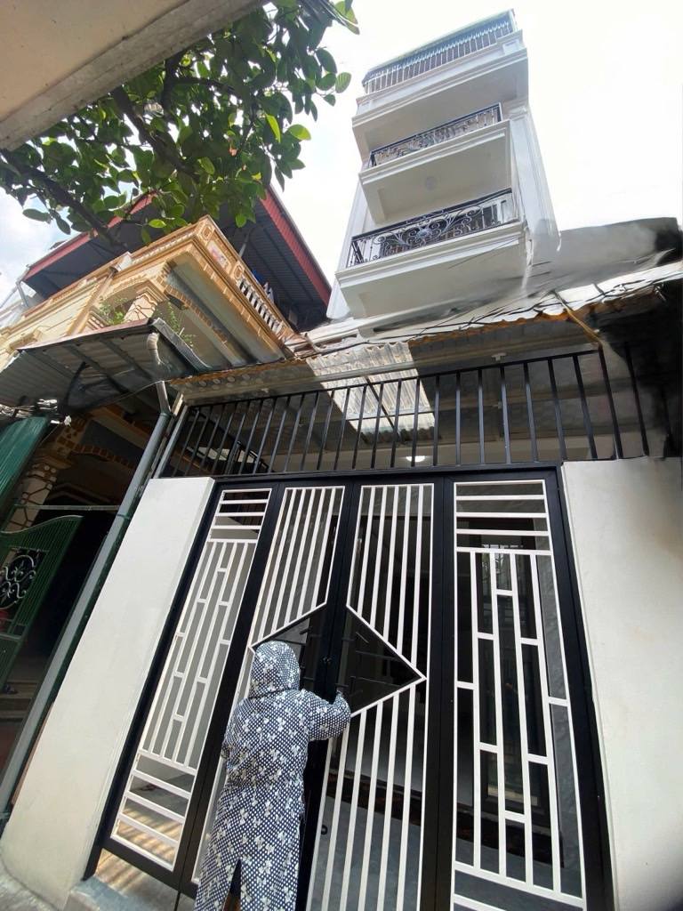 Bán nhà 5 tầng Ngọc Trì, Long Biên, lô góc thoáng đãng, gần Aeon