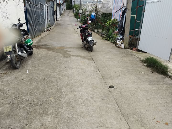 Đất Yersin Phường 8 73m2 2 mặt tiền, giá 1,05 tỷ, ô tô đỗ cửa