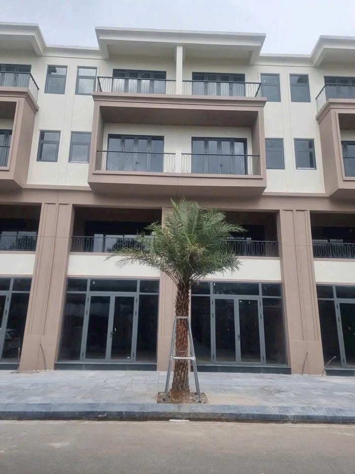 Nhà Glory Downtown, view công viên, 2 vỉa hè 5m, kinh doanh hốt bạc