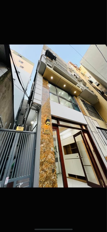 Bán nhà Mỹ Đình, Cầu Giấy 5 tầng, 30m2, 4m mặt tiền, chỉ nhỉnh 6 tỷ