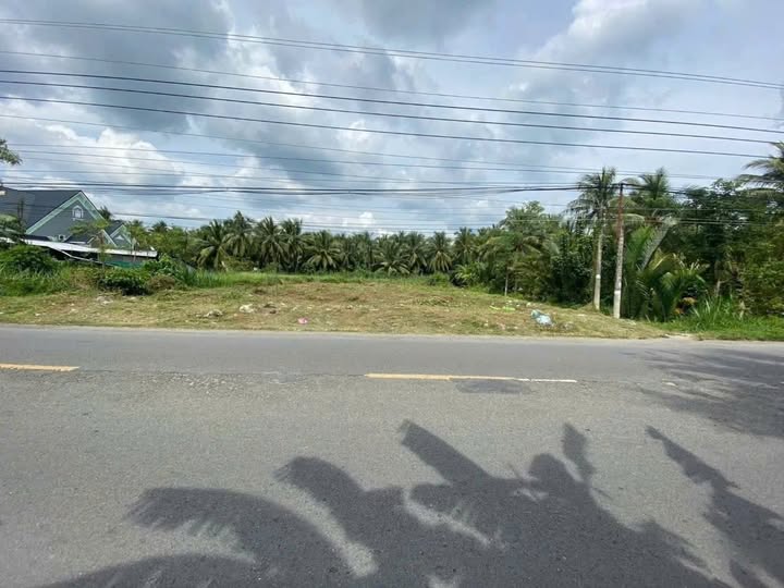 Cần bán gấp đất mặt tiền Quốc lộ 57C, phường An Hội, phù hợp kinh doanh đa ngành nghề