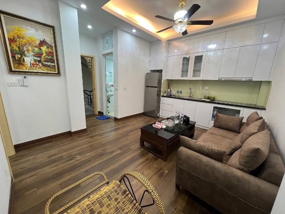 Cơ hội sở hữu căn hộ 32m2 tại Yên Hòa, Cầu Giấy, Hà Nội với sổ đỏ riêng và đầy đủ nội thất cao cấp