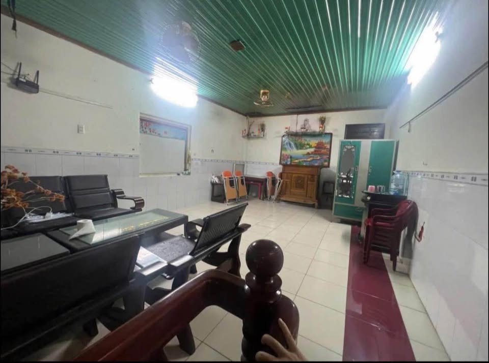 Nhà hẻm Trần Hưng Đạo, Quy Nhơn 71m2, 3 phòng ngủ, giá chỉ 2,49 tỷ