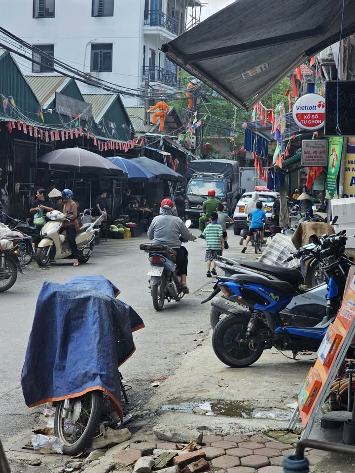 Bán chung cư mini 8 phòng khép kín, 45m2, 5 tầng, gần Đại học Công nghiệp - Nhổn