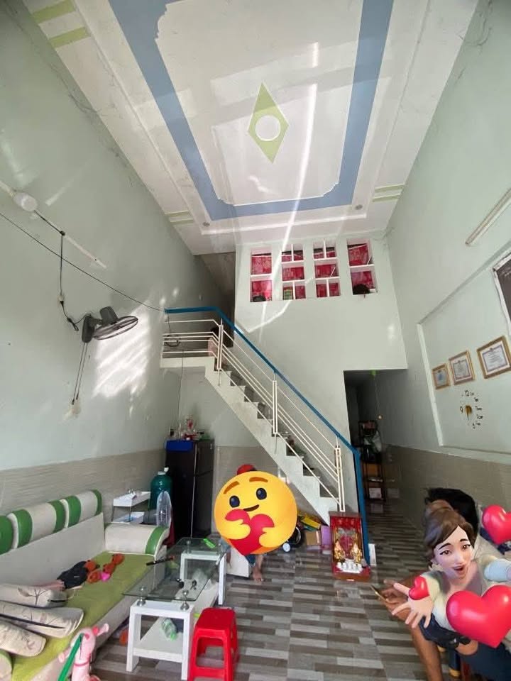 Bán nhà 1 trệt 1 lầu ngay hẻm Hương Ngọc Lan, cách mặt tiền chỉ 500m