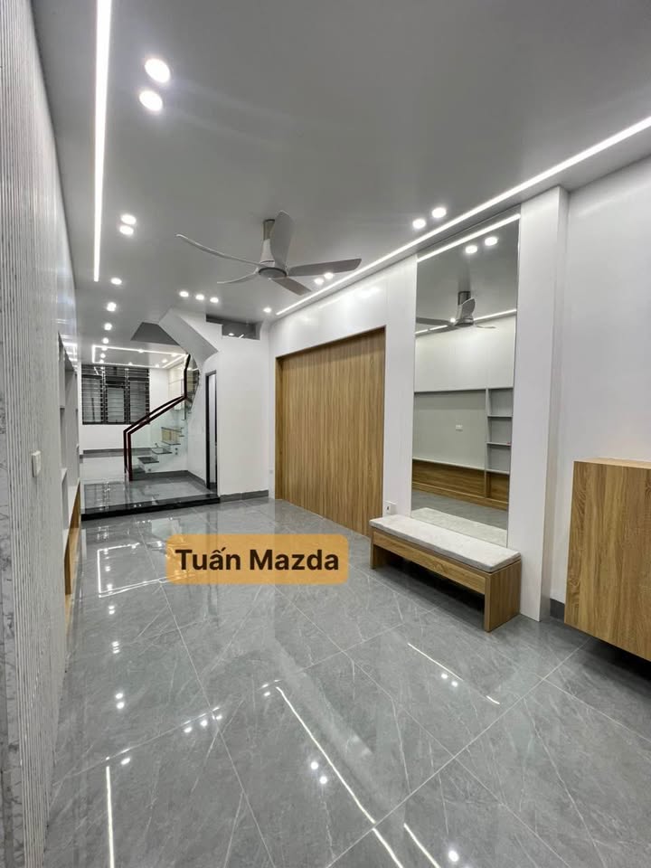 Nhà 5 tầng 50m2 Trần Lãm, 2 ô tô tránh nhau, giá chỉ 4 tỷ