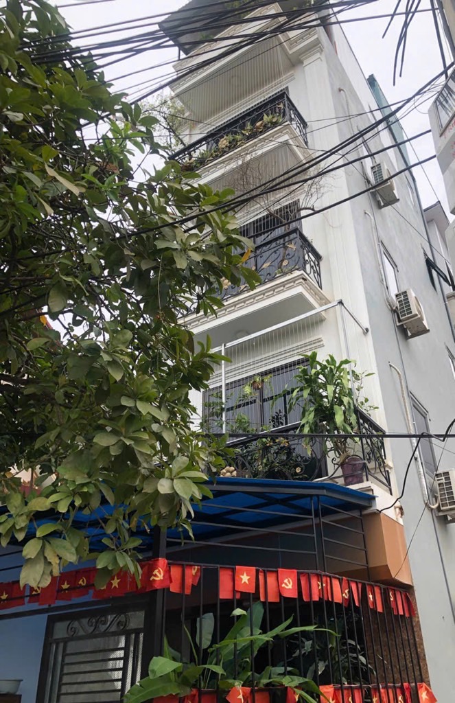 Bán nhà Đại La, lô góc, 3 bước ra ô tô, giá chỉ 6.8 tỷ