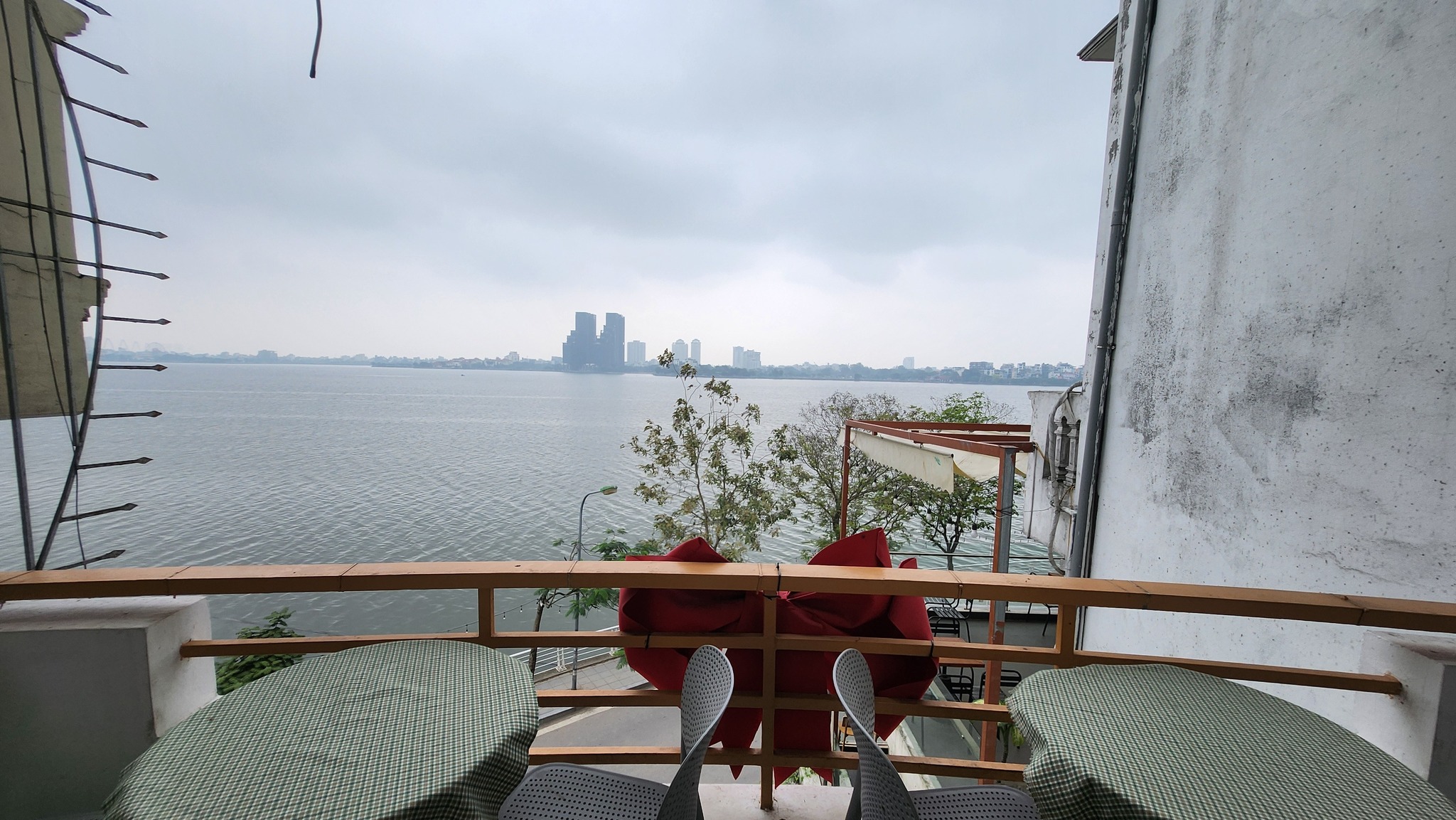 Nhà mặt phố Trích Sài, view Hồ Tây cực phẩm, kinh doanh bất tận