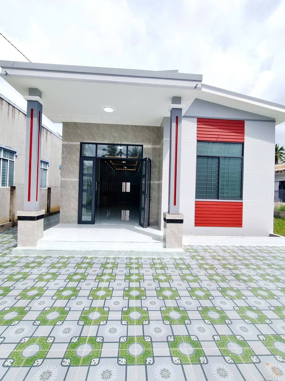 Biệt thự mái Nhật mới hoàn thiện, diện tích 615m2 tại thành phố Bến Tre - Giá 2.55 tỷ