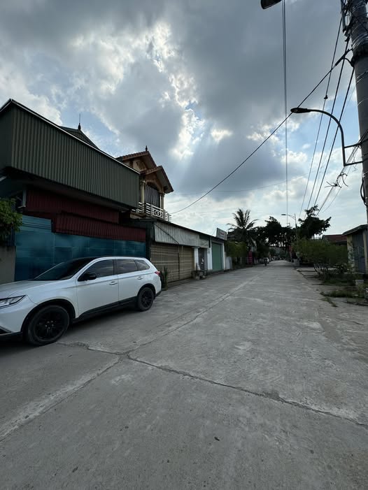 Đất kinh doanh mặt tiền 8m, 2 mặt đường ô tô tránh, gần ủy ban xã Lý Nhân, Hà Nam