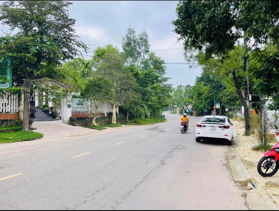 Mặt tiền Lê Ngô Cát, Thủy Xuân 119,1m2, ngang 6m, hướng Tây Bắc lệch Bắc