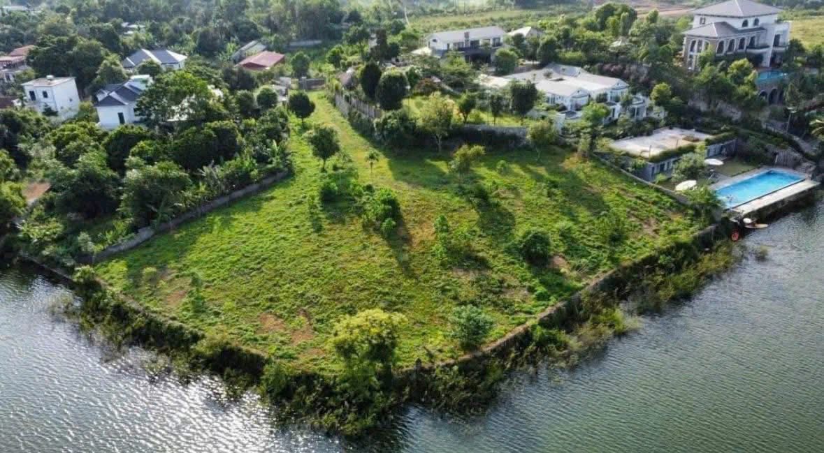 Bán đất Đồng Chanh, 3400m2, đường bê tông ô tô tận nơi, view trọn hồ Đồng Chanh