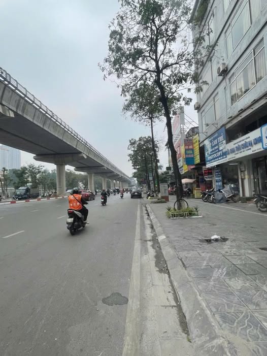 Nhà 81m² Hồ Tùng Mậu 7 tầng, tặng giấy phép xây dựng, vị trí vàng, sinh lời cực đỉnh