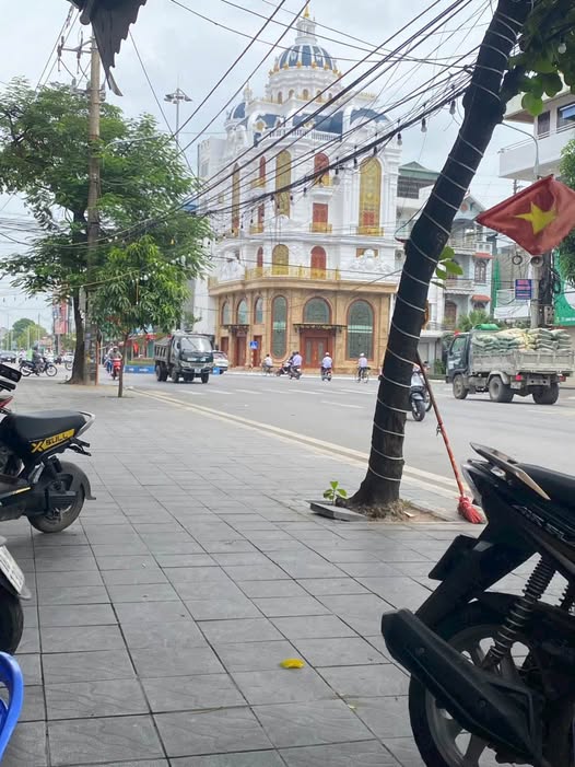 Mặt đường Song Hào đất vàng tặng nhà, kinh doanh bùng nổ