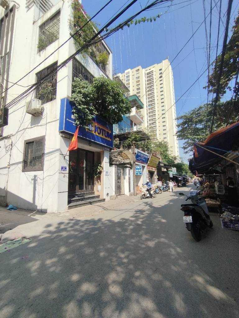 Bán nhà đẹp Cầu Diễn, 34m2, 5 tầng, 4 phòng ngủ, cách ô tô tránh 10m, giá 8 tỷ