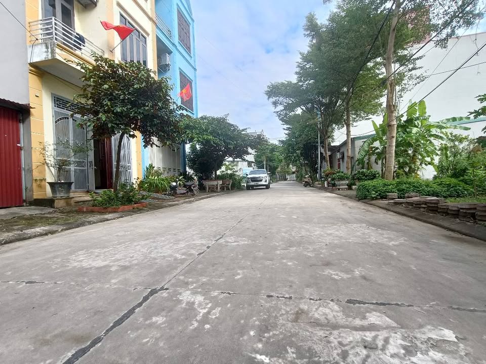Đất Quế Võ, Bắc Ninh mặt tiền 5m, đường thông hè thoáng, giá 4 tỷ