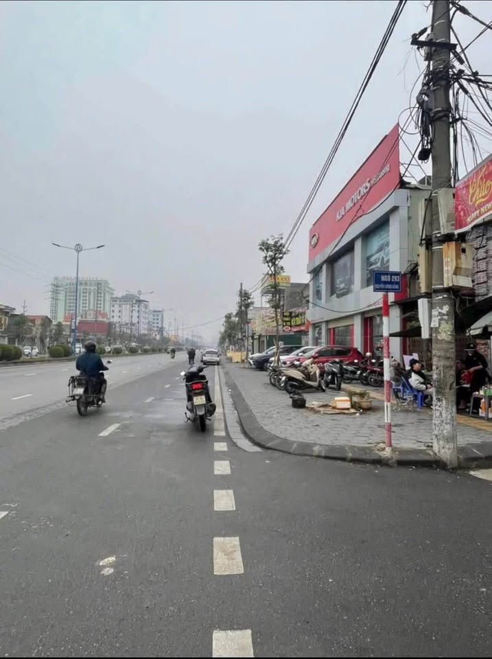 Chính chủ gửi bán lô góc đất cực vuông vắn với 2 mặt ngõ tại 293 Nguyễn Lương Bằng