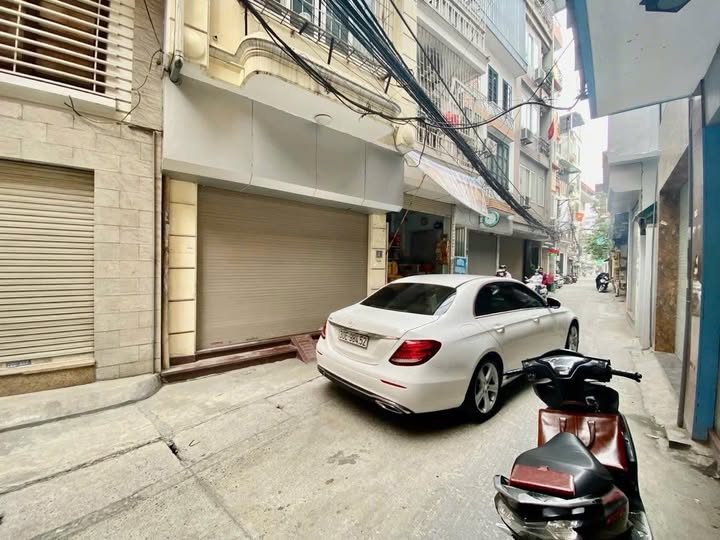 Nhà mặt ngõ Cầu Diễn - kinh doanh đắc lợi - ô tô tránh nhau