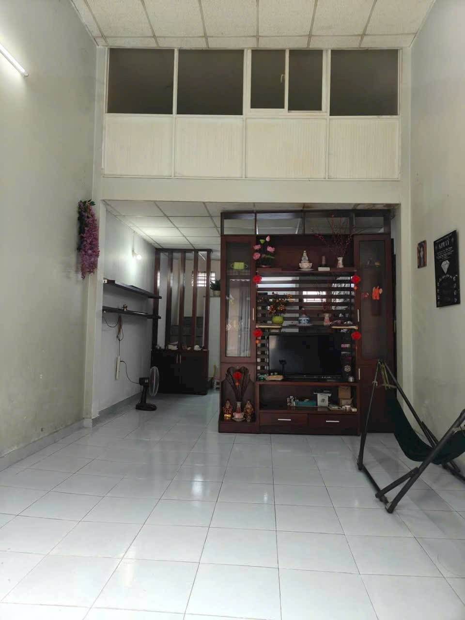 Cho thuê nhà nguyên căn quận 12 sẵn nội thất, gần ngã 3 Đông Quang, chỉ 4.2 triệu/tháng