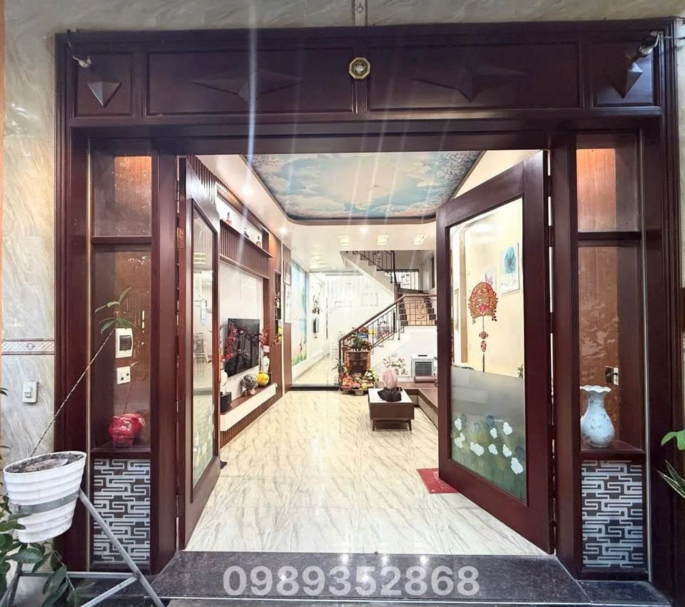 Chính chủ gửi bán căn nhà 4 tầng tại khu quy hoạch tái định cư Chu Văn An - Quang Trung, Thái Bình