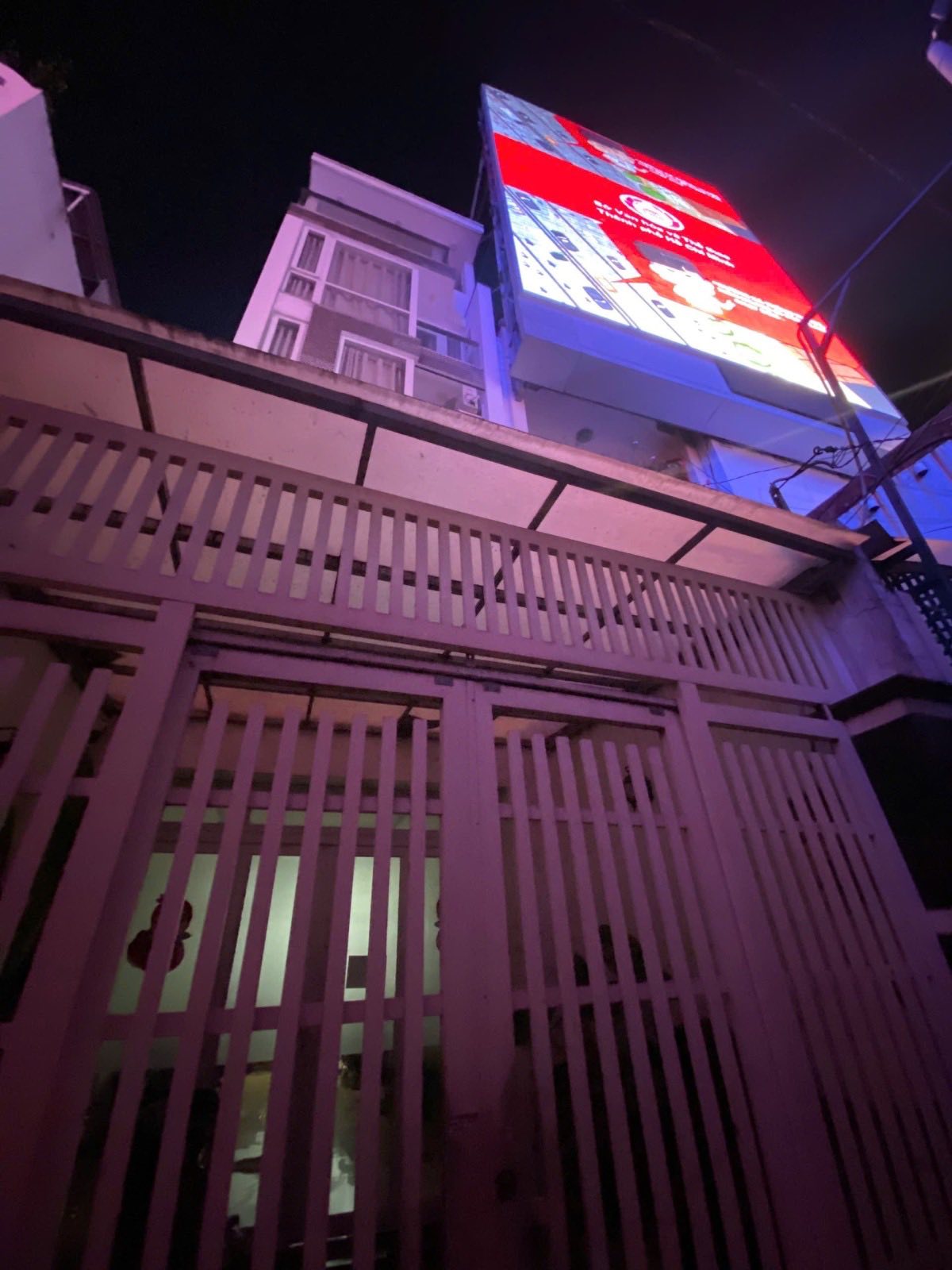 Đất vàng Quận 1 giảm 2 tỷ, sẵn sàng xây biệt thự 6 tầng thang máy