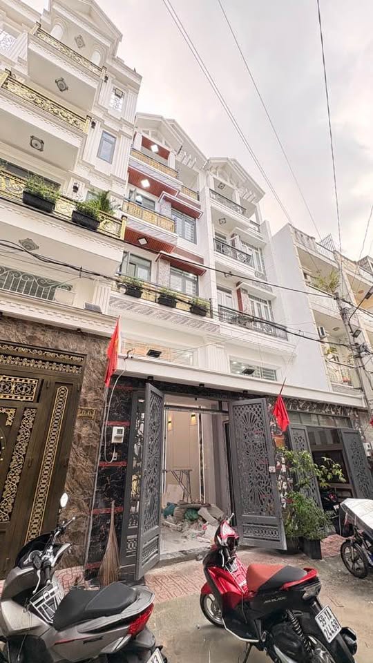 Siêu phẩm nhà 5 tầng đầy đủ nội thất tại Trương Thị Hoa, quận 12