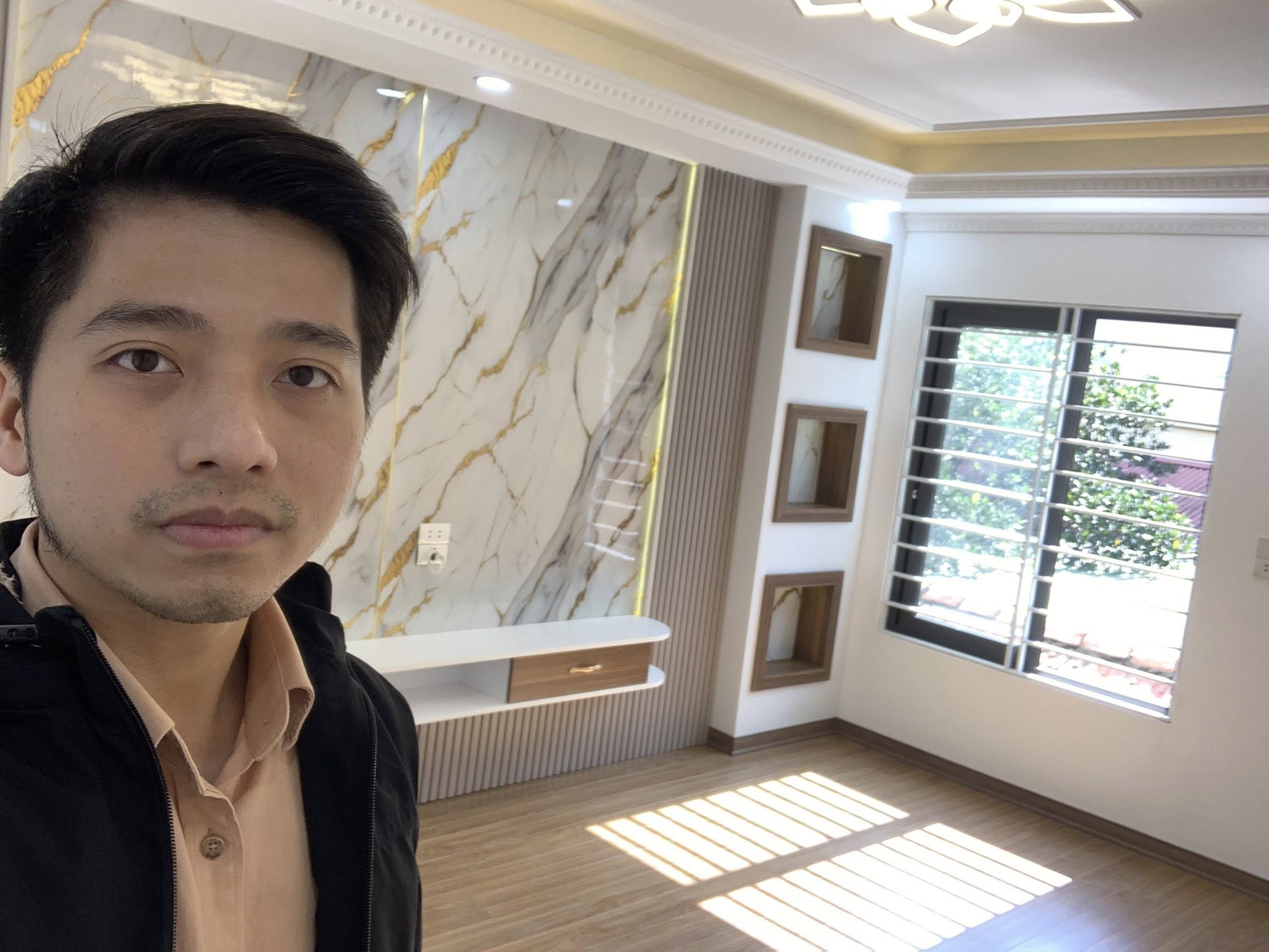 Nhà Thanh Trì - Ngõ thông ô tô 7 chỗ - Gần Bến xe Nước Ngầm - Hơn 6 tỷ