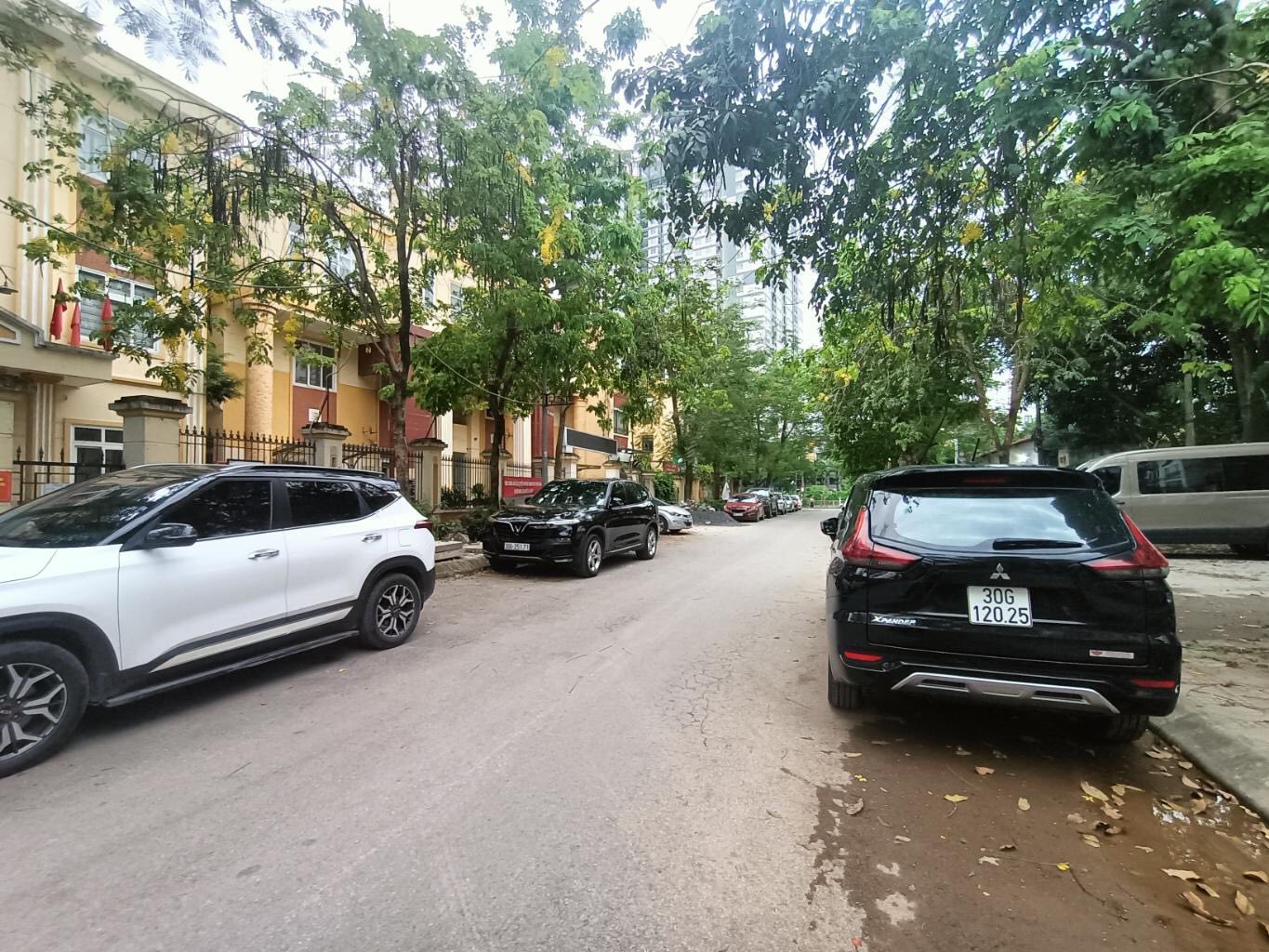 Chào mừng quý khách đến với "siêu phẩm" nhà lô góc tại Khương Đình, trái tim của Thanh Xuân