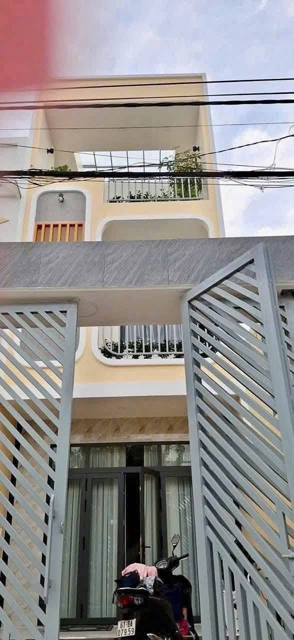 Nhà tái định cư Phú Mỹ, Phú Tân, diện tích rộng, thiết kế 1 trệt 2 lầu, giá cực tốt