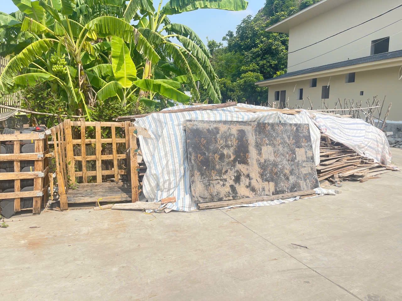 Đất thổ cư 2 mặt tiền view núi, đường 3 ô tô tránh nhau tại An Lão, Hải Phòng