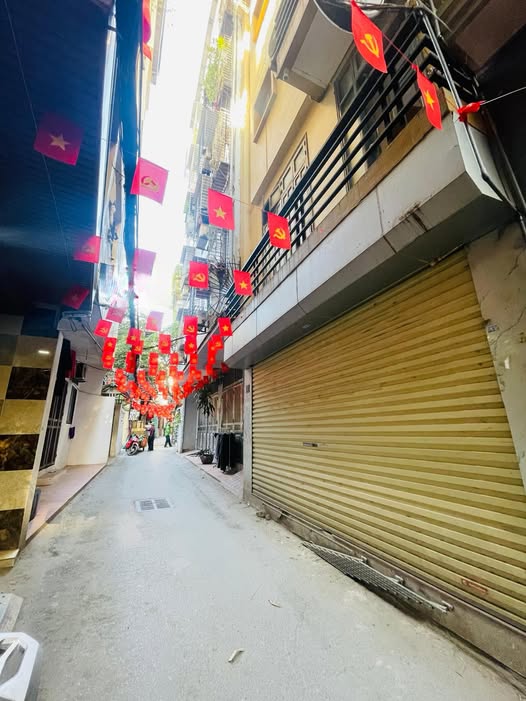 Siêu phẩm nhà mặt ngõ Lạc Long Quân đây rồi