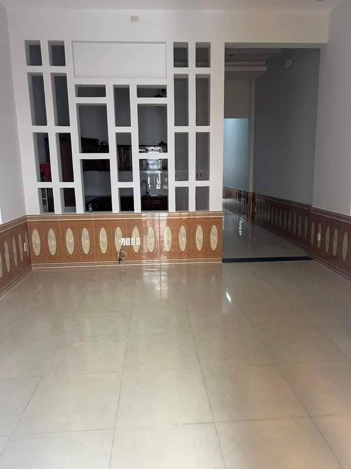 Cần cho thuê nhà tại hẻm đường Lê Hồng Phong, thành phố Thủ Dầu Một, tỉnh Bình Dương