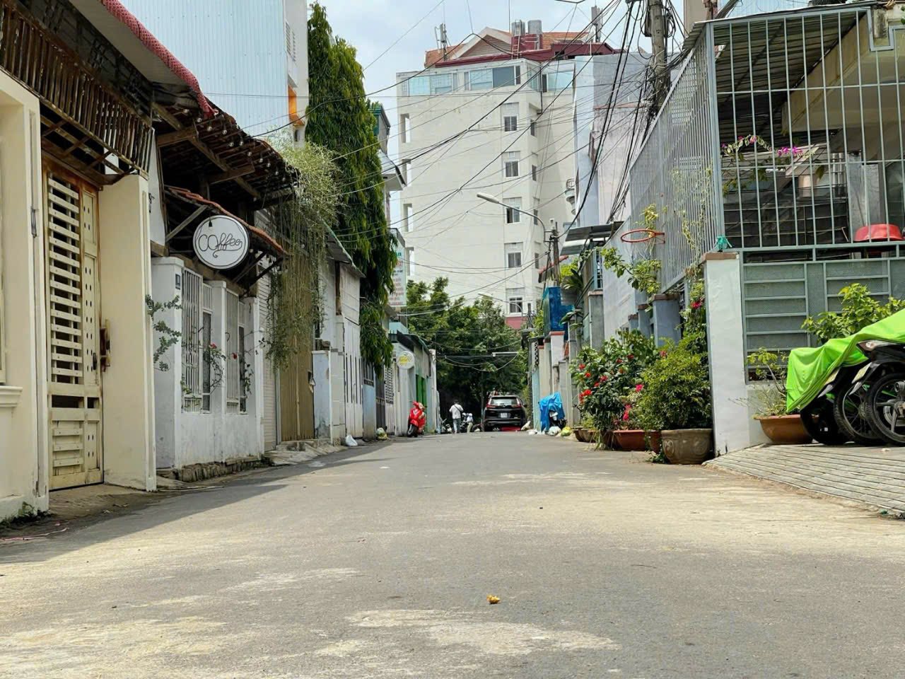 Siêu phẩm nhà mặt tiền Hải Thượng Lãn Ông, tọa lạc tại vị trí đắc địa bậc nhất trung tâm phố Buôn Ma Thuột