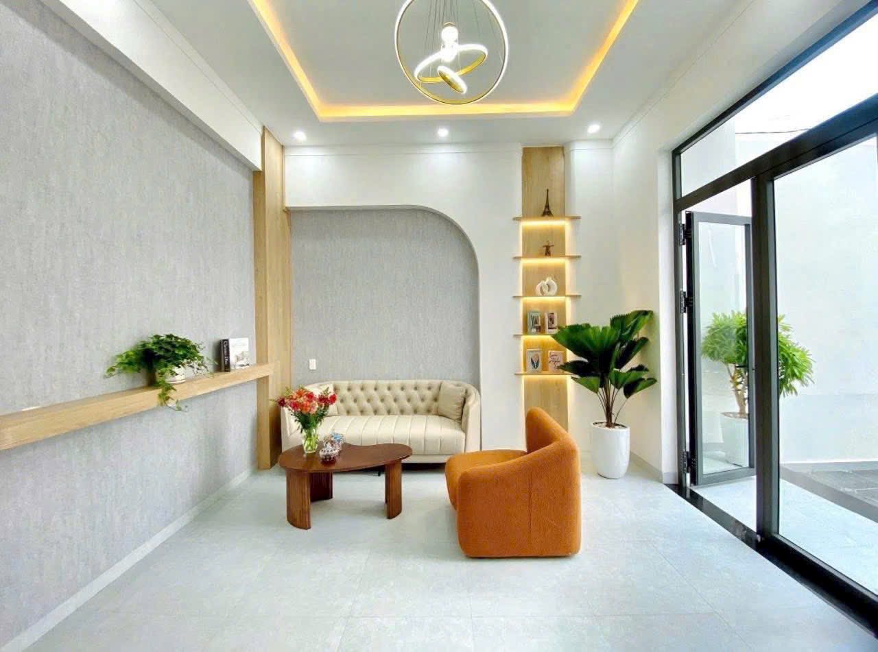 Bán nhà xinh full nội thất, trung tâm Buôn Ma Thuột, giá 2,65 tỷ