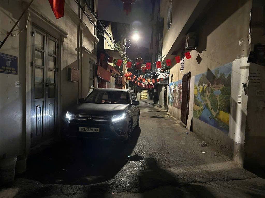 Nhà Tây Hồ 68m2, 5 tầng, ô tô vào nhà, 2 thoáng vĩnh viễn, sổ vuông đẹp