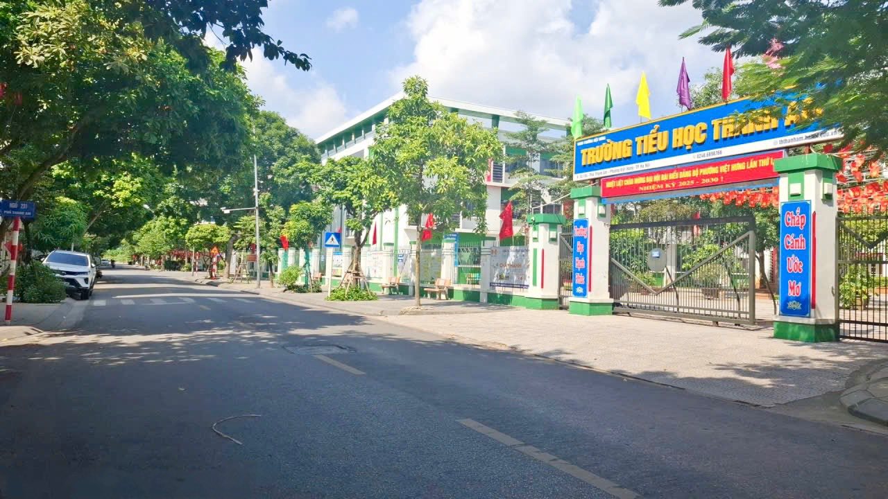 Siêu phẩm đất đấu giá Việt Hưng, 73m², mặt tiền 5.6m, ô tô tránh, vỉa hè - Cơ hội đầu tư sinh lời