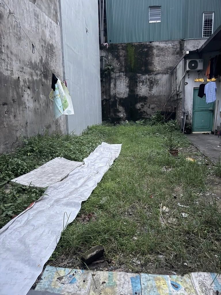 Đất Long Biên, 93m2, mặt tiền 5.7m, đường thông kinh doanh, giá 18.5 tỷ