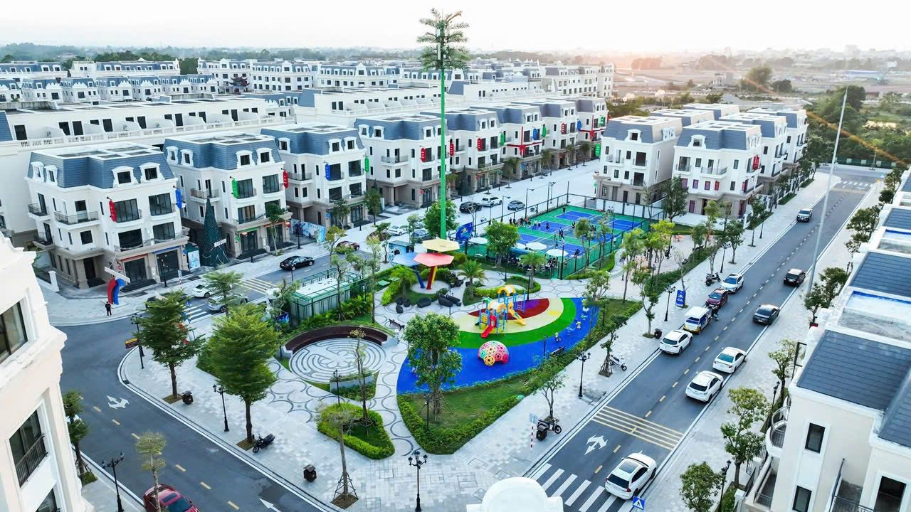 Shophouse 4 tầng tum 67.5m2 tại Vinhomes Móng Cái, giá chỉ từ 3.9 tỷ