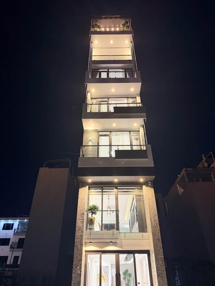 Dinh thự 7 tầng Thiên Lôi, Kiến An, Hải Phòng, đón bình minh rực rỡ, hưởng thụ cuộc sống vương giả