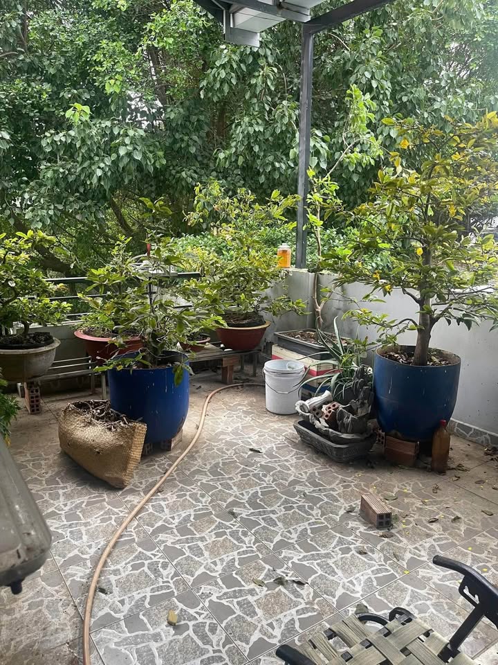 Nhà 3 tầng đẹp như mơ gần Aeon Mall, sổ vuông vức, nội thất cao cấp