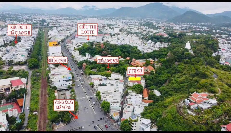 Bán nhà hẻm ô tô trung tâm Nha Trang, 100m2, 5 phòng ngủ, 2 phút ra biển, giá 6.7 tỷ