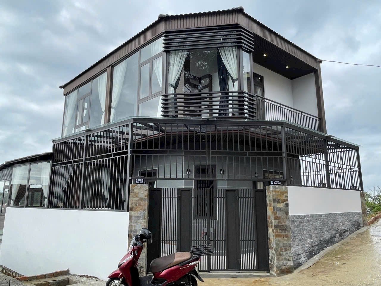 Nhà Cổ Loa, Đà Lạt, giảm sốc 500 triệu, sổ riêng, đường ô tô, phong cách nhật