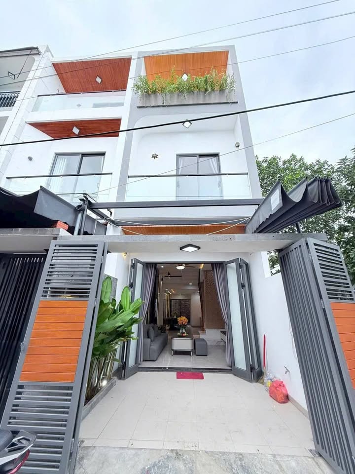 Bán nhà 3 tầng kiệt ô tô, Tô Hiệu, Đà Nẵng, 68m2, full nội thất