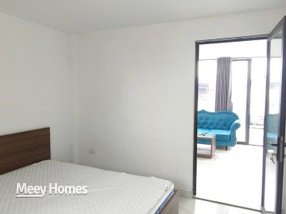 Căn hộ 1 ngủ 1 khách full nội thất, thang máy tại Nguyên Hồng, Đống Đa