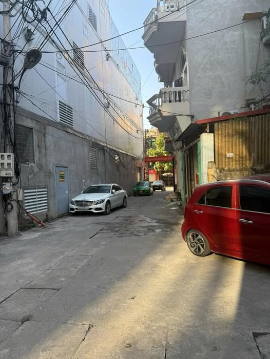 Nhà 105.5m2 nở hậu, hơn 3 tỉ, gần Ngô Sỹ Liên