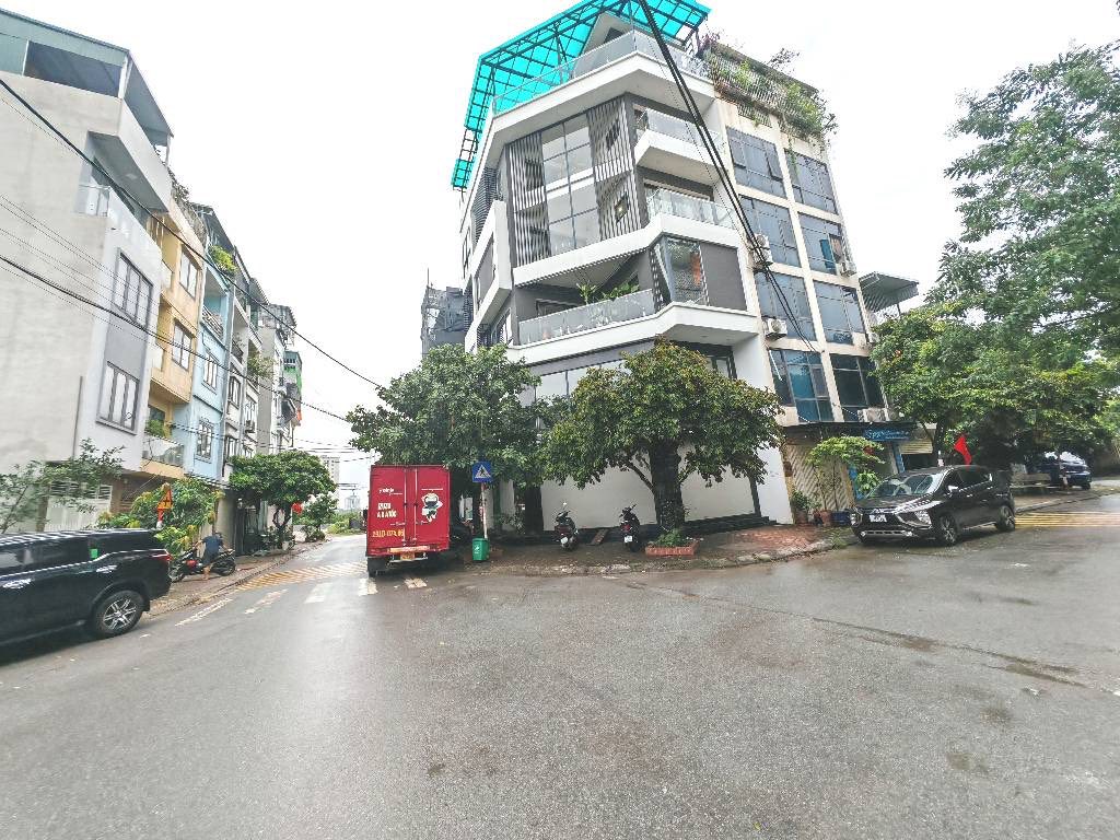 Siêu phẩm nhà 5 tầng phân lô Đông Ngạc ô tô tránh, kinh doanh đỉnh, sổ vuông vức