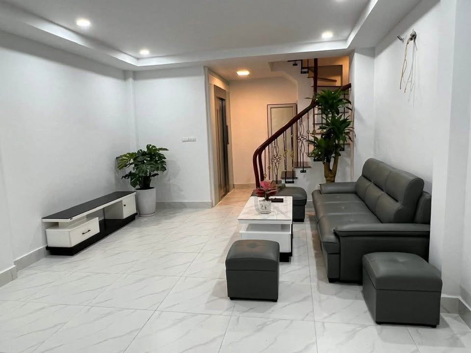 Nhà 6 tầng thang máy, Trường Chinh, Đống Đa - 42m² xinh xinh