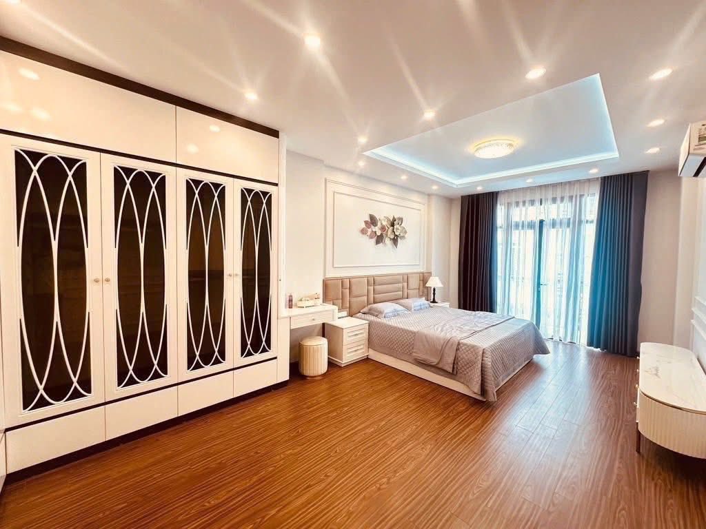 Nhà phân lô Bế Văn Đàn, 4 tầng thoáng mát, ô tô tránh, vài bước ra phố